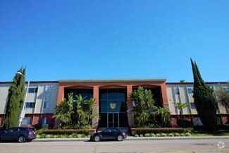 Building Photo - 400 N Acacia Ave
