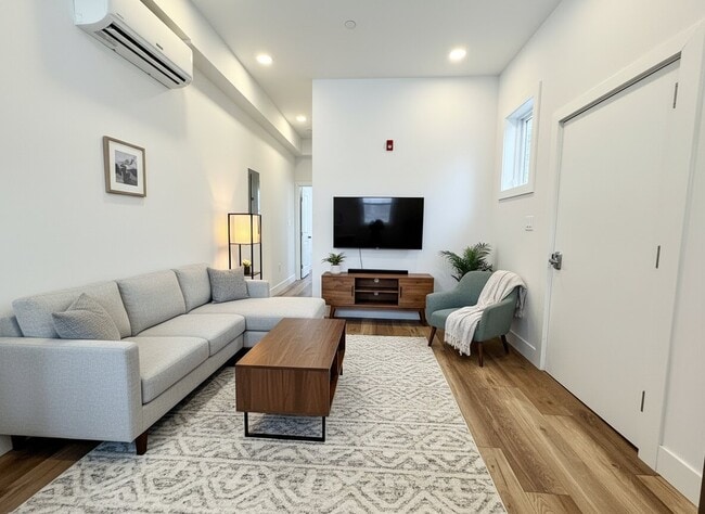 Photo - 1255 Leopard St Apartment