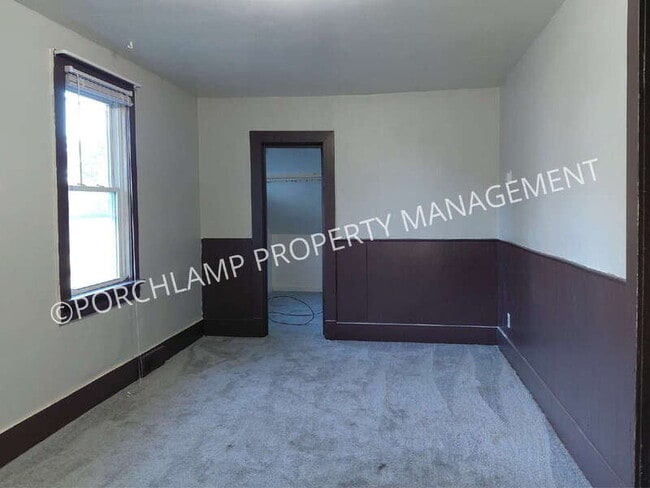 Building Photo - 505 Catawba Ave
