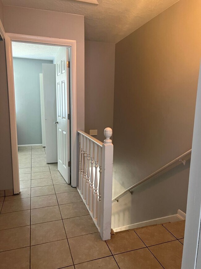 Building Photo - Fantastic 2 bedroom 1.5 bath home in St Ge...