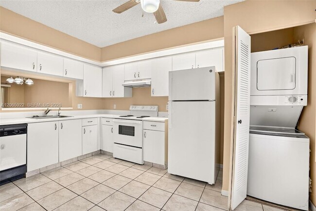 Foto del edificio - 12755 SW 16th Ct