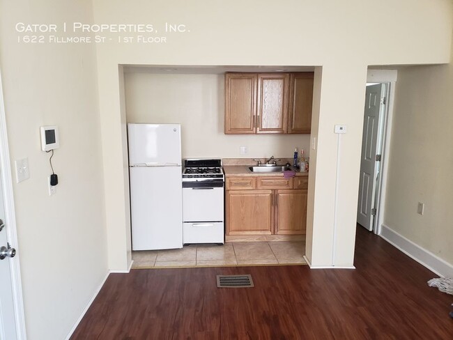 Building Photo - Great one Bedroom Apartment FOR RENT!