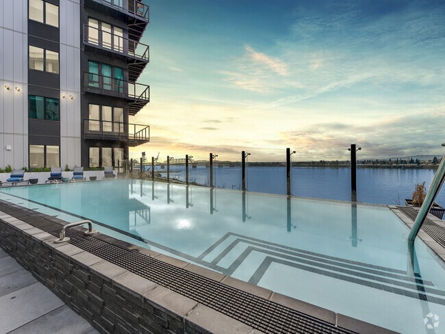 Luxury Waterfront Apartments In Vancouver photo