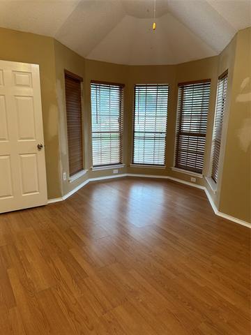 Foto del edificio - 525 Timber Way Dr