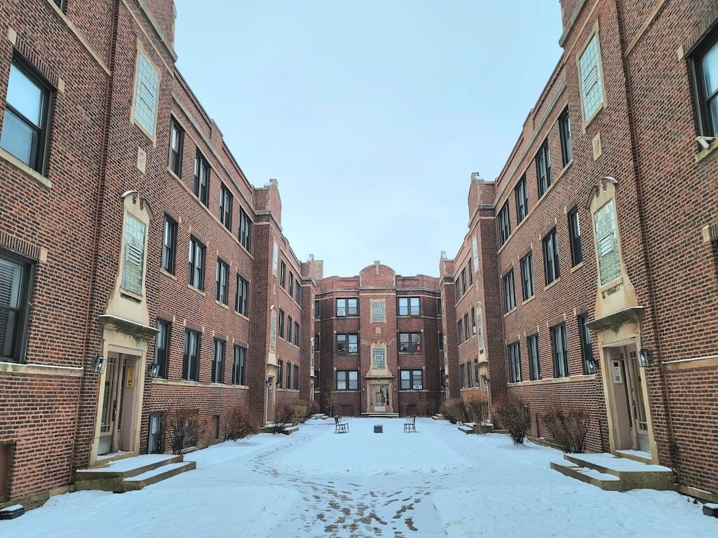 1357 W Touhy Ave Unit N4, Chicago, IL 60626 Condo for Rent in Chicago