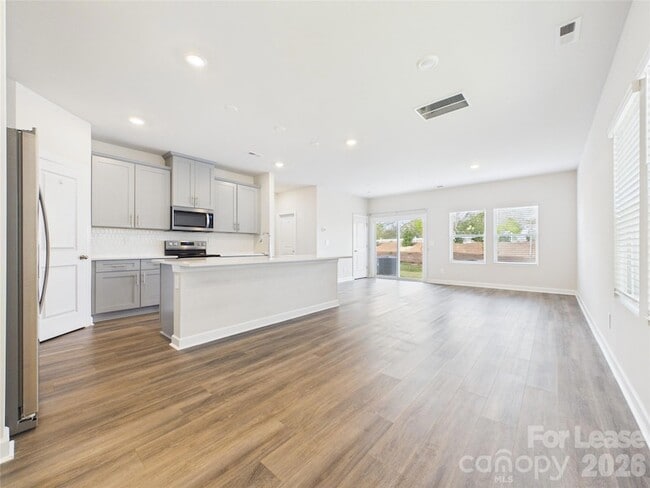 Building Photo - 1768 Braemar Vlg Dr