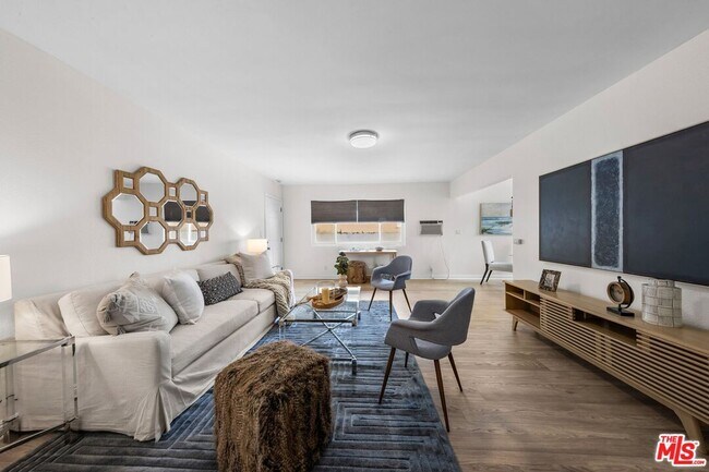 Foto del edificio - 643 Pacific St