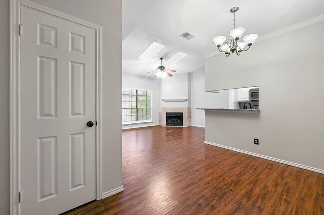 Foto del edificio - 5619 Preston Oaks Rd