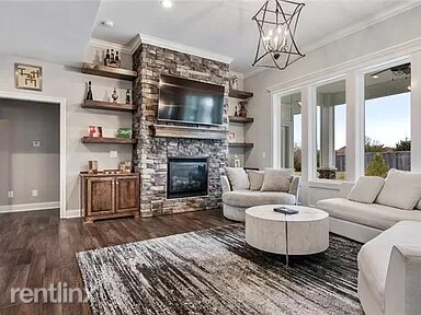 Building Photo - 80018 Aurora Confidential