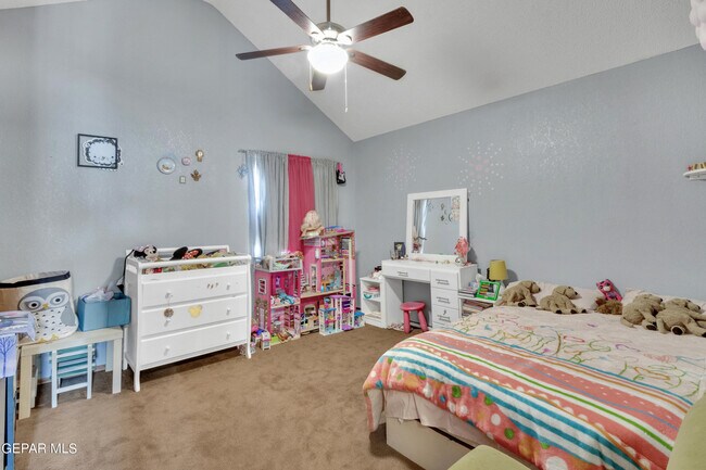 Building Photo - 717 Merriman Dr