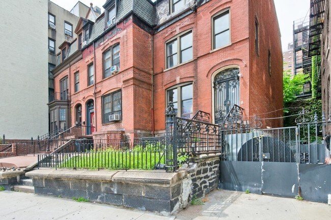 Building Photo - 887 Saint Nicholas Ave