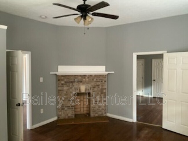 Foto del edificio - 486 E Ontario Ave SW