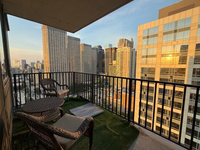 Foto del edificio - 210 S Desplaines St