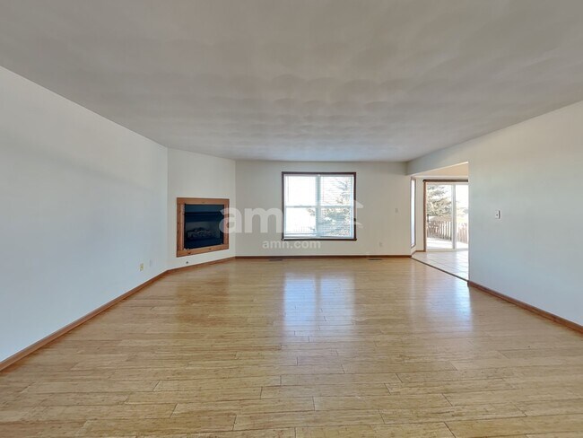 Foto del edificio - 3064 Beutell Lane