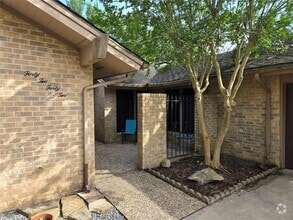 Building Photo - 4242 Honey Oaks Dr