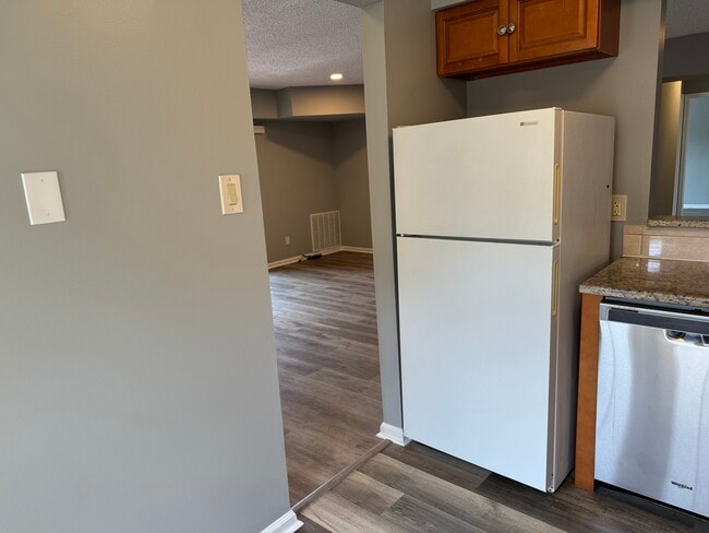 Foto del edificio - 1008 Barry Ct