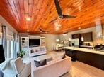 Foto principal - 329 N Sunset Dr