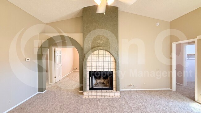 Building Photo - 11144 E Yucca St