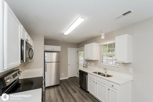 Foto del edificio - 2794 GREEN CREST CT, GREENSBORO, NC 27406