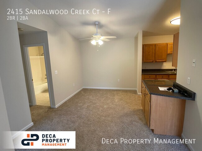 Foto del edificio - 2415 Sandalwood Creek Ct