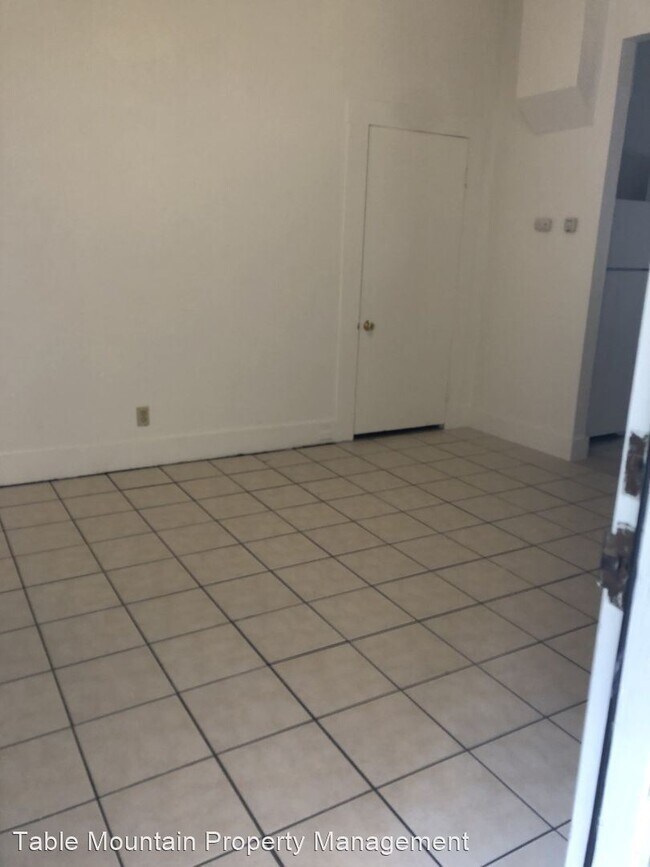 Foto del edificio - 2 br, 1 bath Apartment - 1550 Montgomery St