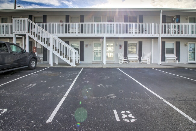 Building Photo - 127 Old Causeway Rd