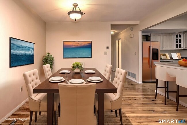 Foto del edificio - 47 Jerimoth Dr