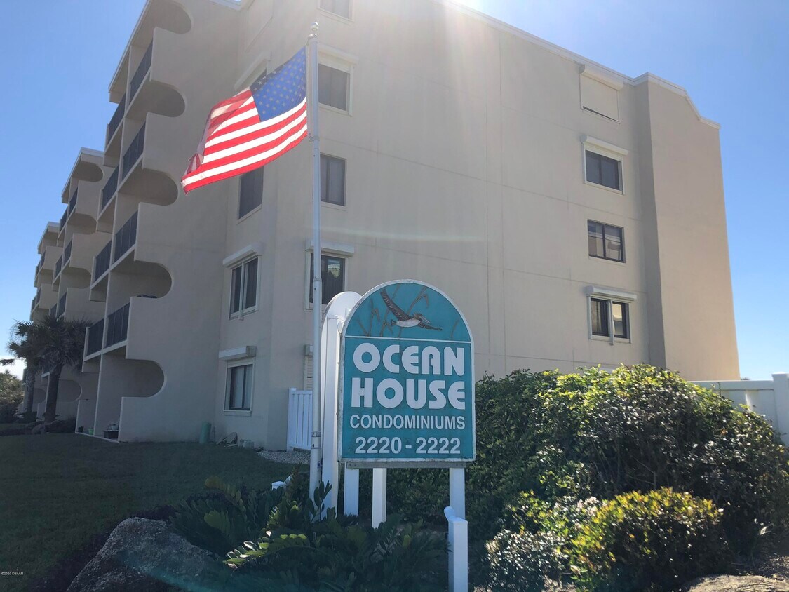 Primary Photo - 2220 Ocean Shore Blvd