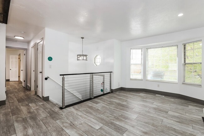 Building Photo - 6754 Clernates Dr