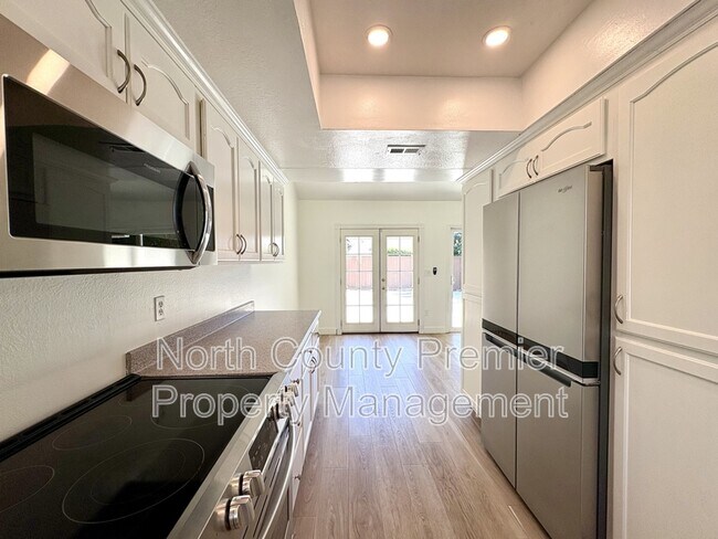 Foto del edificio - 2995 Lexington Cir