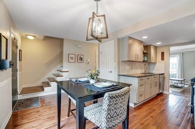 Foto del edificio - 2566 Shore Line Ln