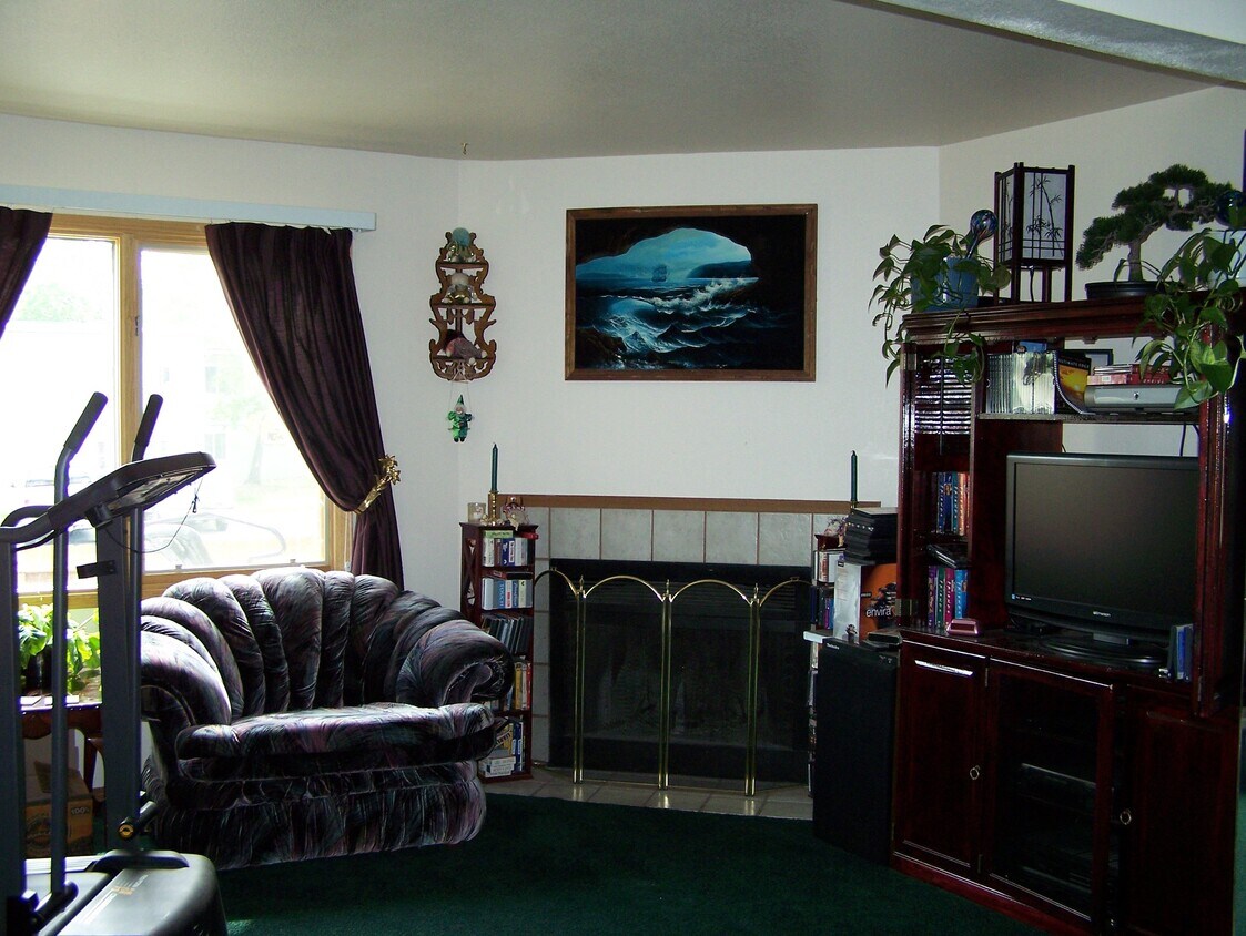 441 Dailey Ave Unit 8, Anchorage, AK 99515 Condo for Rent in