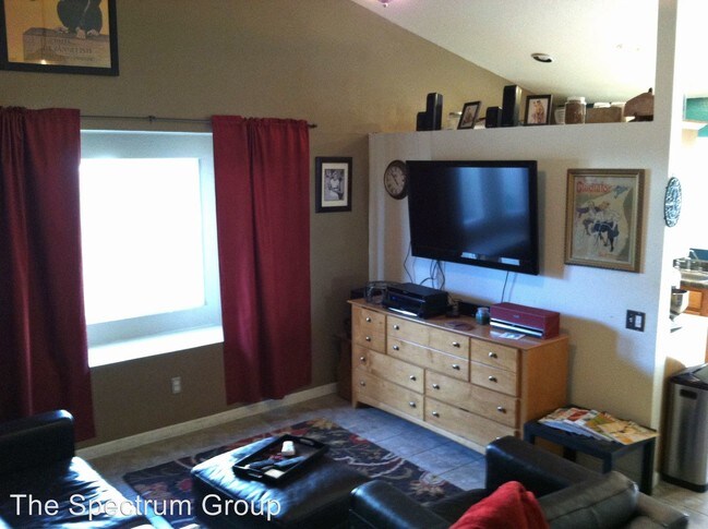 Building Photo - 3041 W Rose Garden Ln