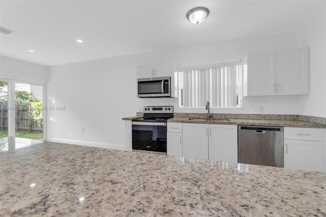 Foto del edificio - 2176 NW 64th St