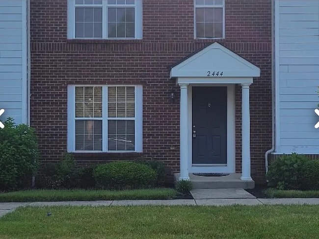 Building Photo - 2444 Ogden Way