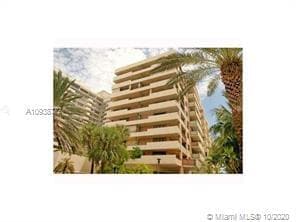 Building Photo - 1621 Collins Ave