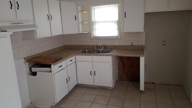 Foto del edificio - 3121 NE 13th St
