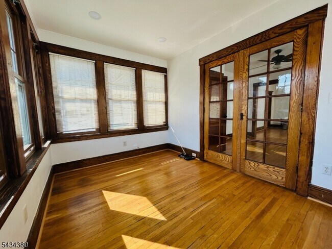 Foto del edificio - 234 Brook Ave