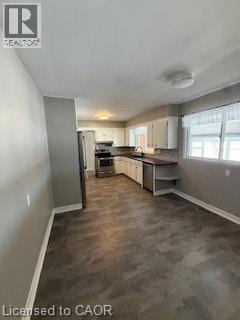 Photo du bâtiment - 379 Ridge Rd E