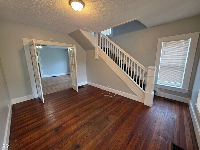 Foto del edificio - 115 S Heflin St