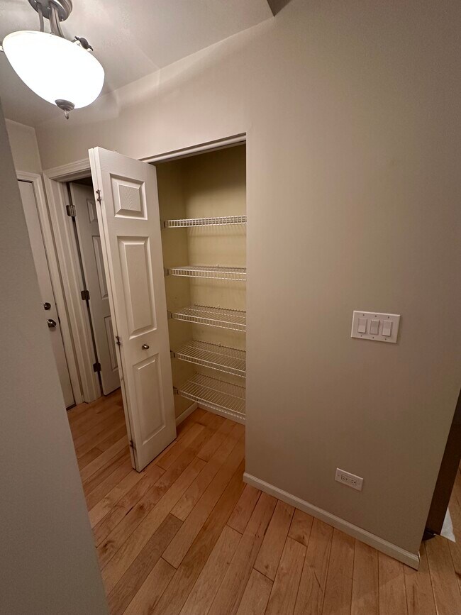 Foto del edificio - 1534 Keystone Ct