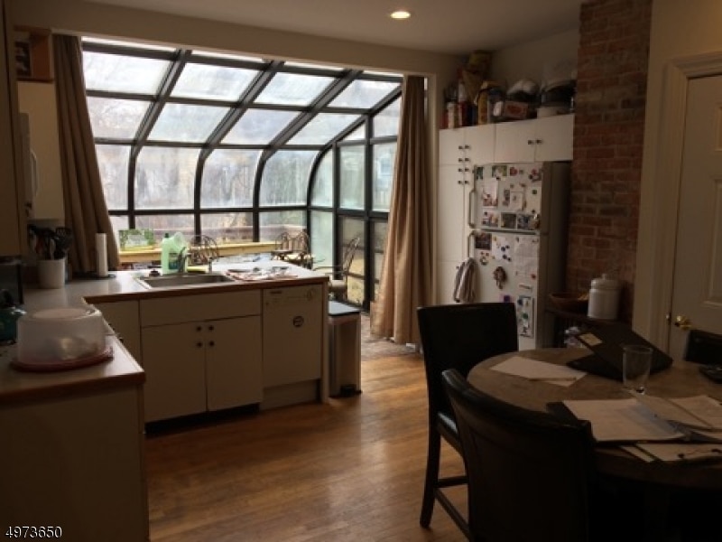 Primary Photo - 113 Maple Ave