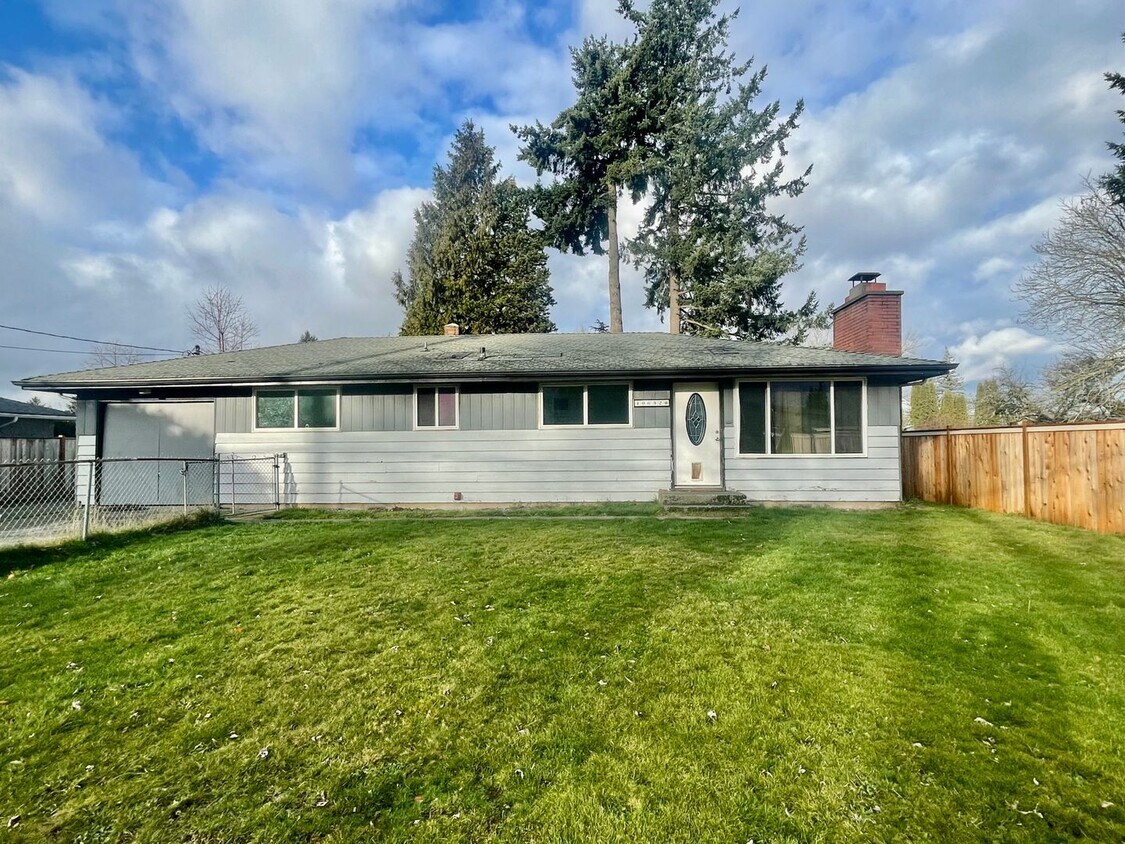 10632 SE 200th St, Kent, WA 98031 House Rental in Kent, WA