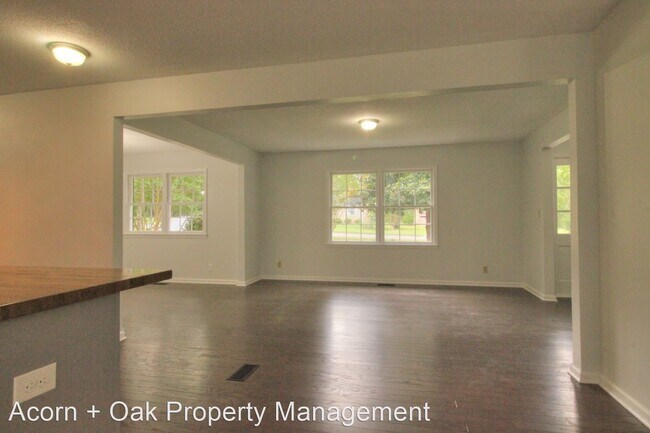 Building Photo - 3 br, 2.5 bath House - 1109 Jerome Rd