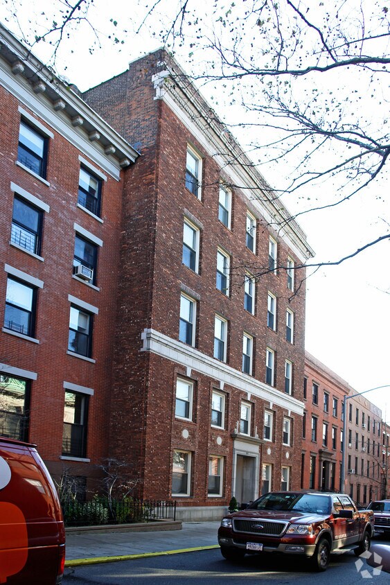 Primary Photo - 277 Hicks St