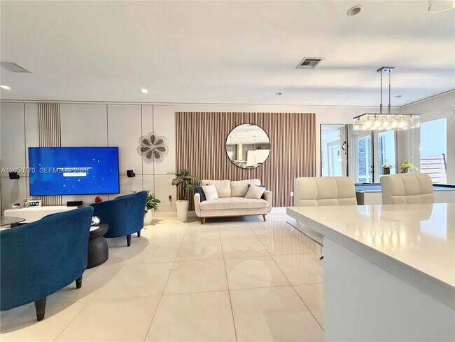 Foto del edificio - 6415 NW 105th Ct