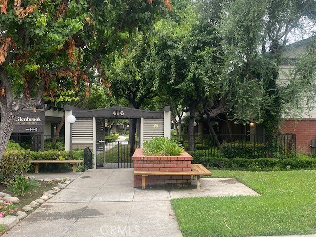 Primary Photo - 436 Fairview Ave