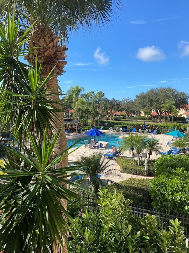 Foto del edificio - 26600 Rosewood Pointe Dr