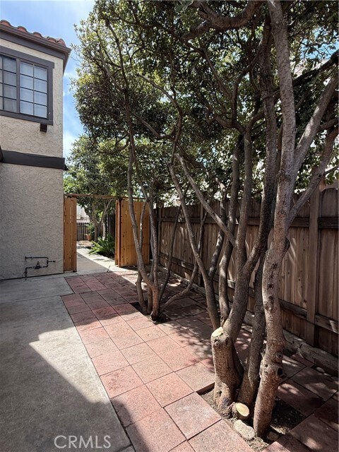 Building Photo - 2664 Bernardo Cir