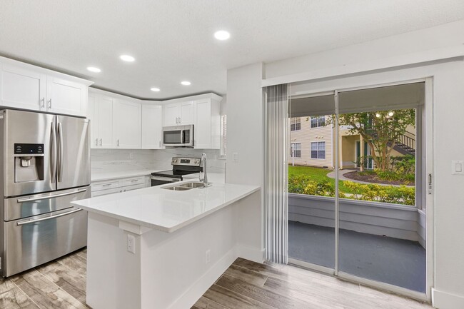 Interior Photo - South Bay Plantation Apartments